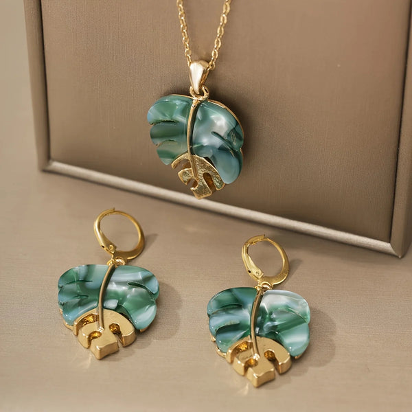 Boho Leaf Pendant Necklace Set