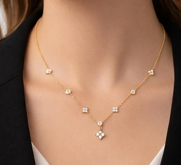 Chic Clover Charm Necklace